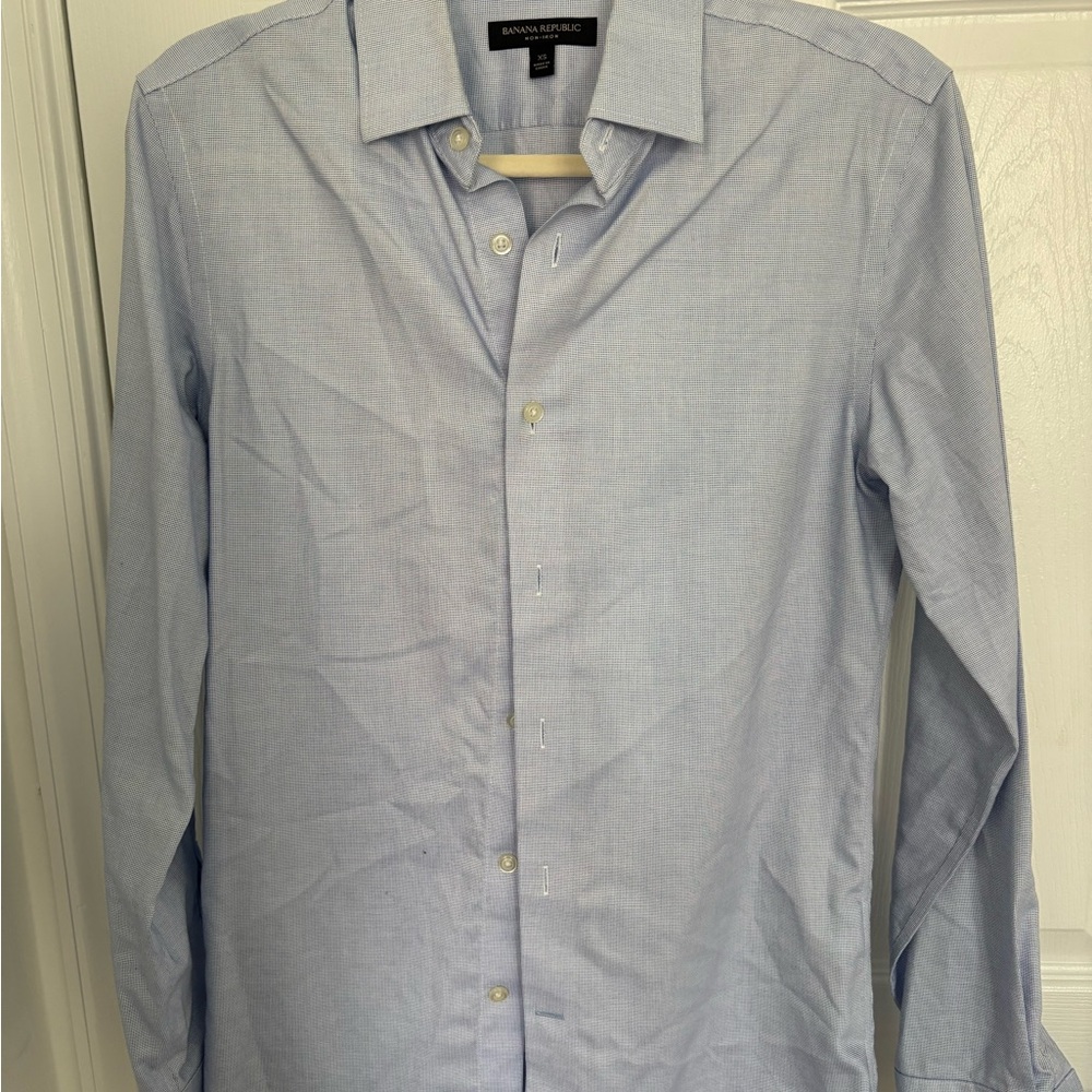Banana Republic Men's Sky Blue Grant Fit Non-Iron Dress Shirt